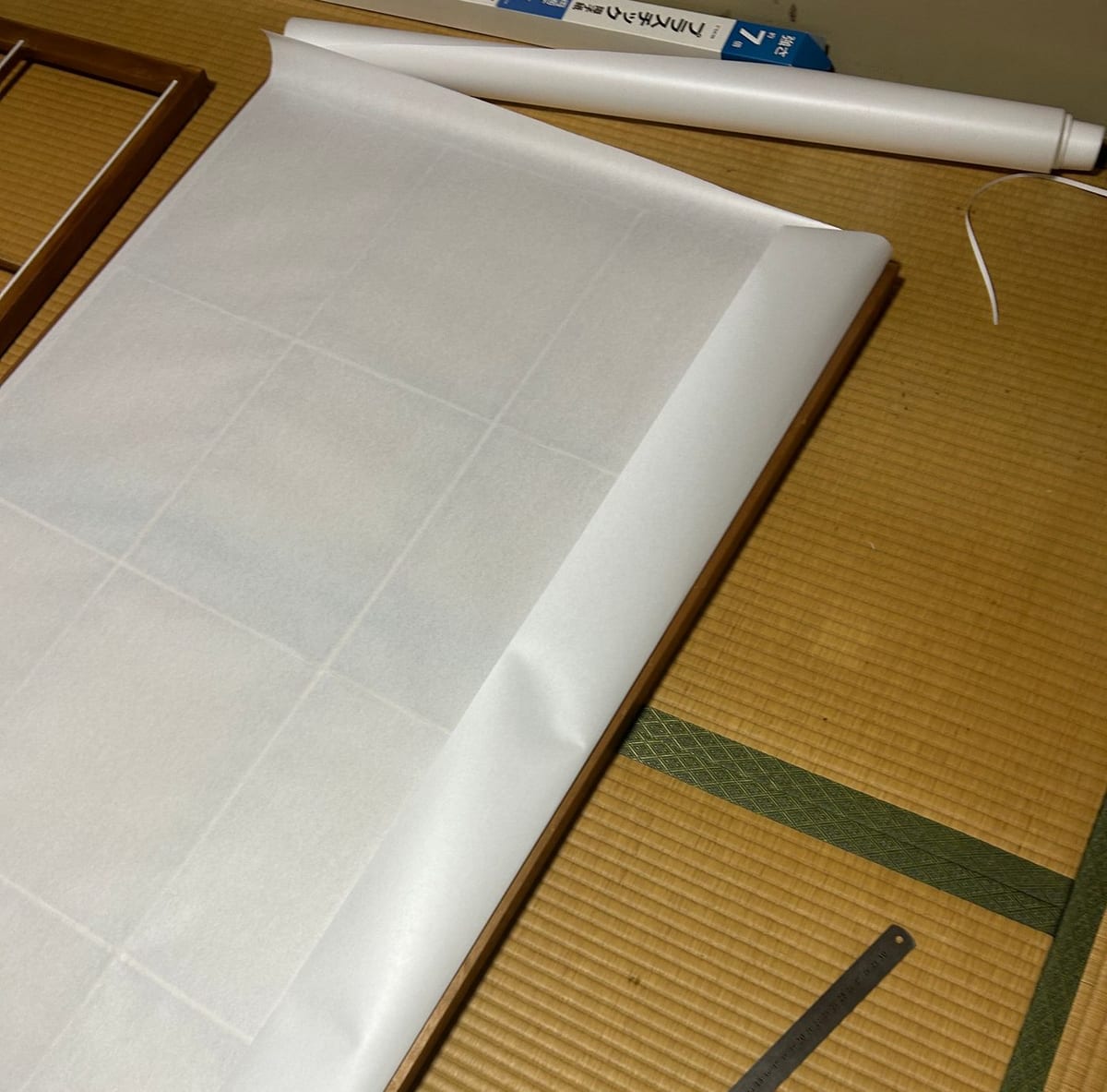 丈夫なプラスチックの障子紙への交換