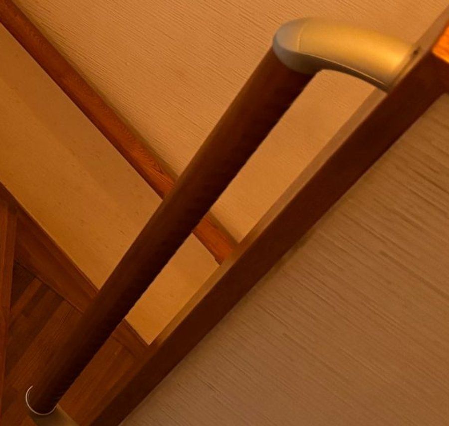階段とトイレに手すりを付けた体験談。費用と介護保険の住宅改修